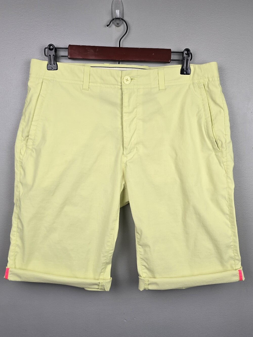 Rapha Randonnee Cycling City Shorts Yellow Mens Size 34